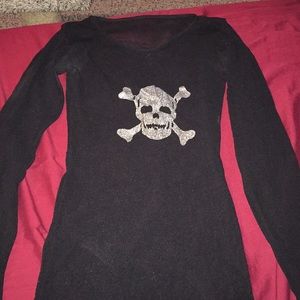 Hot Topic skull shirt